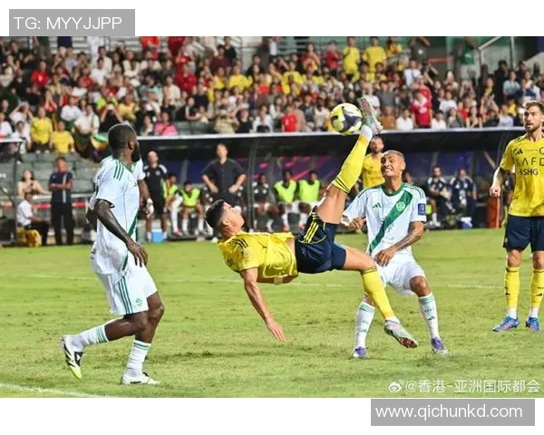 足球巨星在全球赛场的传奇之路与影响力探析 足球巨星在全球赛场的传奇之路与影响力探析